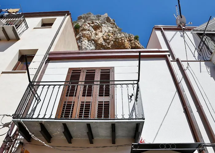 別荘 Terrazza Della Rocca *